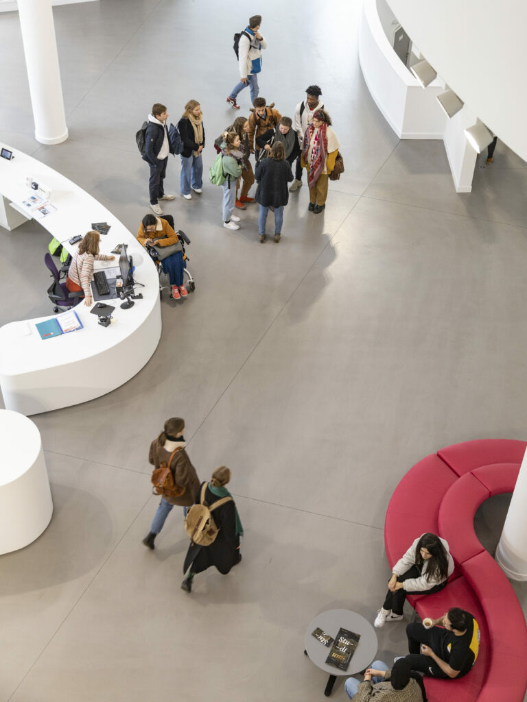 accueil du bâtiment Studium à l'université de Strasbourg